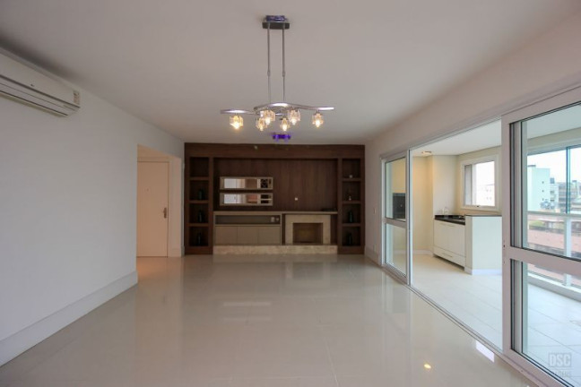 Imagem Imóvel com 3 Quartos à Venda, 165 m² em Bela Vista - Porto Alegre Imagem Imóvel com 3 Quartos à Venda, 165 m² em Bela Vista - Porto Alegre