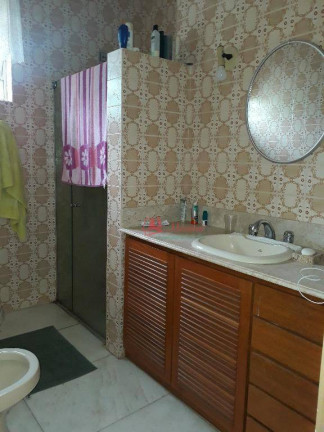 Imagem Casa com 3 Quartos à Venda, 468 m² em Santana - Porto Alegre Imagem Casa com 3 Quartos à Venda, 468 m² em Santana - Porto Alegre