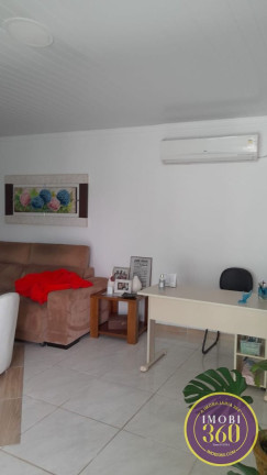 Imagem Imóvel com 3 Quartos à Venda, 2.000 m² em Castellano - Biritiba Mirim
