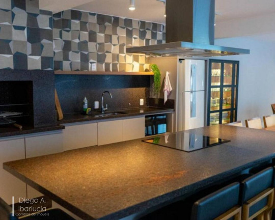 Imagem Apartamento com 2 Quartos à Venda, 88 m² em Centro - Balneário Camboriú
