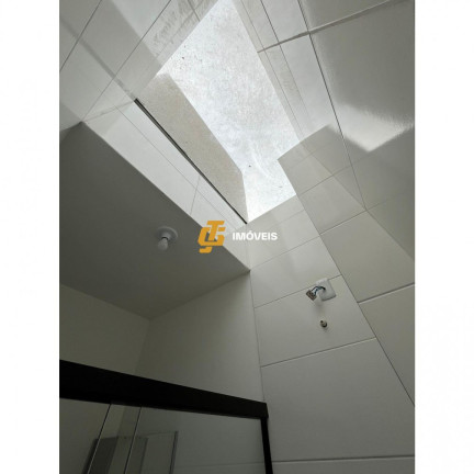 Imagem Casa com 2 Quartos à Venda, 50 m² em Espinheiros - Itajaí Imagem Casa com 2 Quartos à Venda, 50 m² em Espinheiros - Itajaí