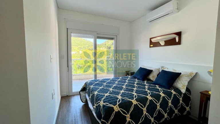 Imagem Cobertura com 3 Quartos à Venda, 270 m² em Bombas - Bombinhas Imagem Cobertura com 3 Quartos à Venda, 270 m² em Bombas - Bombinhas