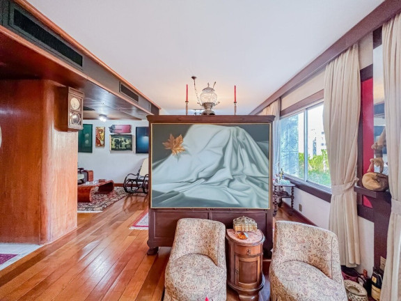 Imagem Imóvel com 3 Quartos à Venda, 323 m² em Moinhos De Vento - Porto Alegre Imagem Imóvel com 3 Quartos à Venda, 323 m² em Moinhos De Vento - Porto Alegre
