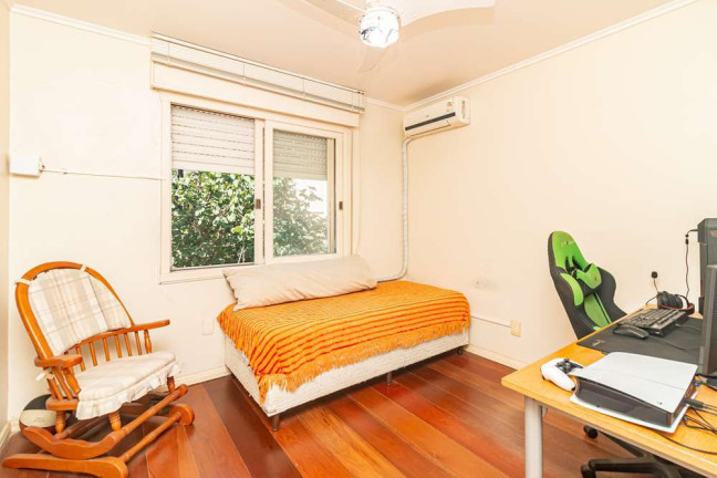 Imagem Imóvel com 2 Quartos à Venda, em Petrópolis - Porto Alegre Imagem Imóvel com 2 Quartos à Venda, em Petrópolis - Porto Alegre