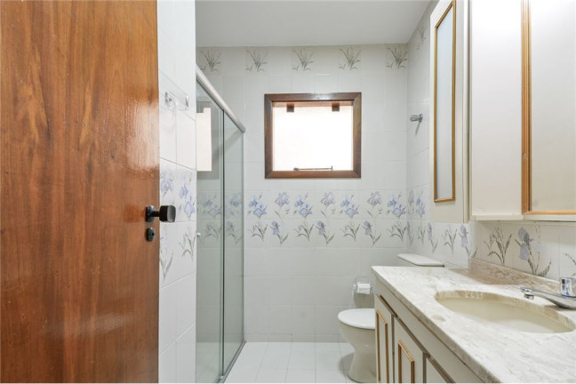 Imagem Casa com 3 Quartos à Venda, em Vila Madalena - São Paulo Imagem Casa com 3 Quartos à Venda, em Vila Madalena - São Paulo