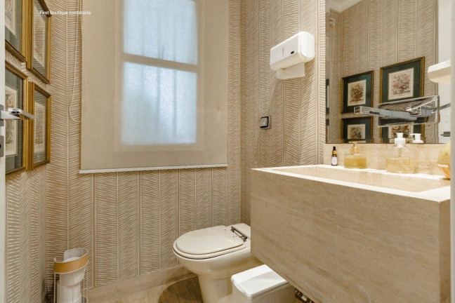 Imagem Casa com 4 Quartos à Venda, 408 m² em Jardim Europa - São Paulo Imagem Casa com 4 Quartos à Venda, 408 m² em Jardim Europa - São Paulo