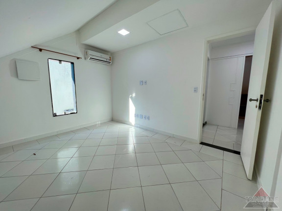 Imagem Casa com 5 Quartos à Venda, 350 m² em Recreio Dos Bandeirantes - Rio De Janeiro Imagem Casa com 5 Quartos à Venda, 350 m² em Recreio Dos Bandeirantes - Rio De Janeiro