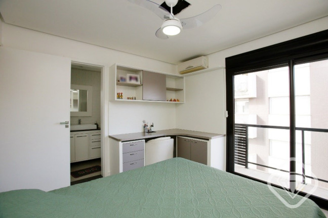 Imagem Apartamento com 2 Quartos à Venda, em Menino Deus - Porto Alegre Imagem Apartamento com 2 Quartos à Venda, em Menino Deus - Porto Alegre
