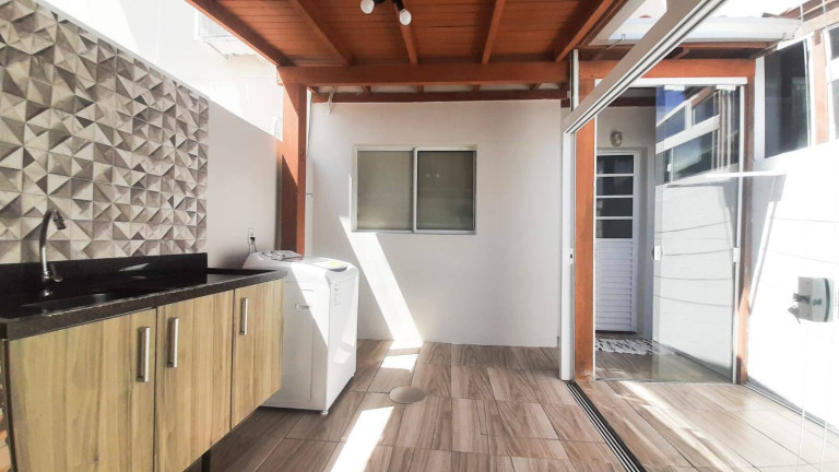 Imagem Casa de Condomínio com 1 Quarto à Venda, 91 m² em Igara - Canoas Imagem Casa de Condomínio com 1 Quarto à Venda, 91 m² em Igara - Canoas