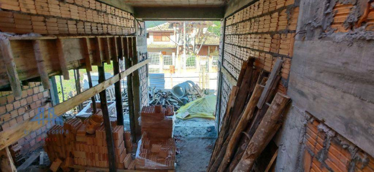 Imagem Casa com 3 Quartos à Venda, 179 m² em Lagoa Da Conceição - Florianópolis Imagem Casa com 3 Quartos à Venda, 179 m² em Lagoa Da Conceição - Florianópolis
