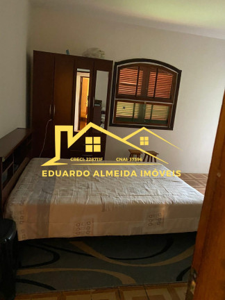 Imagem Imóvel com 3 Quartos à Venda, 2 m² em Centro - Gramadinho Imagem Imóvel com 3 Quartos à Venda, 2 m² em Centro - Gramadinho