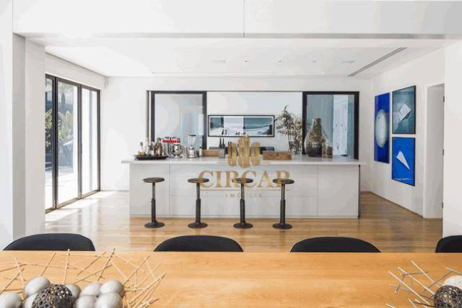 Imagem Casa com 3 Quartos à Venda, 723 m² em Jardim Paulista - São Paulo Imagem Casa com 3 Quartos à Venda, 723 m² em Jardim Paulista - São Paulo