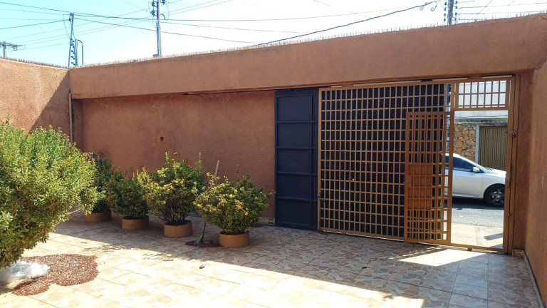 Imagem Casa com 4 Quartos à Venda, 200 m² em Nossa Senhora Das Graças - Teresina
