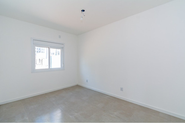 Imagem Casa com 2 Quartos à Venda,  em Mato Grande - Canoas