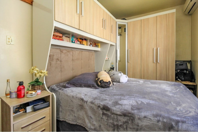 Imagem Apartamento com 3 Quartos à Venda, 77 m² em Teresópolis - Porto Alegre Imagem Apartamento com 3 Quartos à Venda, 77 m² em Teresópolis - Porto Alegre