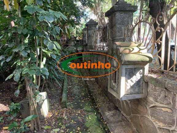 Imagem Casa com 6 Quartos à Venda, 480 m² em Tijuca - Rio De Janeiro Imagem Casa com 6 Quartos à Venda, 480 m² em Tijuca - Rio De Janeiro