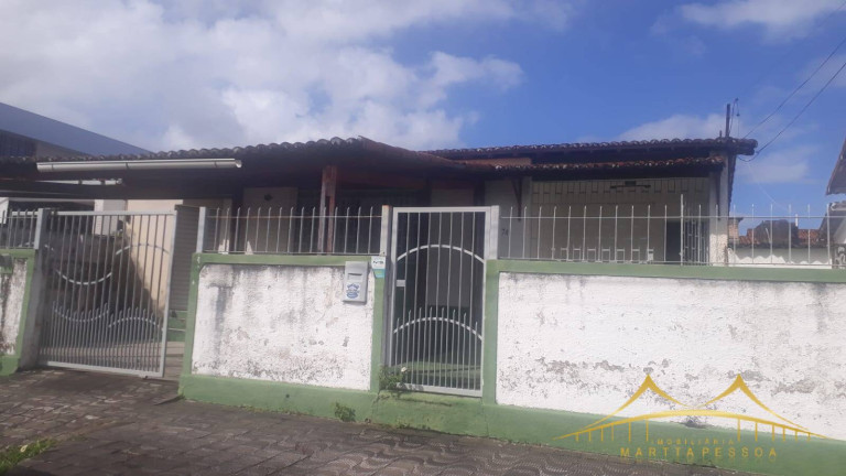 Imagem Casa com 5 Quartos à Venda, 214 m² em Lagoa Nova - Natal