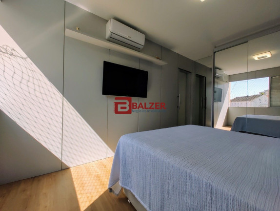 Imagem Apartamento com 1 Quarto à Venda, 53 m² em Centro - Florianópolis Imagem Apartamento com 1 Quarto à Venda, 53 m² em Centro - Florianópolis