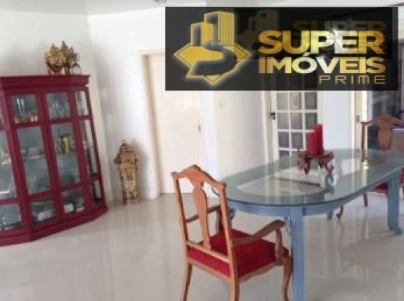Imagem Casa com 4 Quartos à Venda, 450 m² em Três Vendas - Pelotas