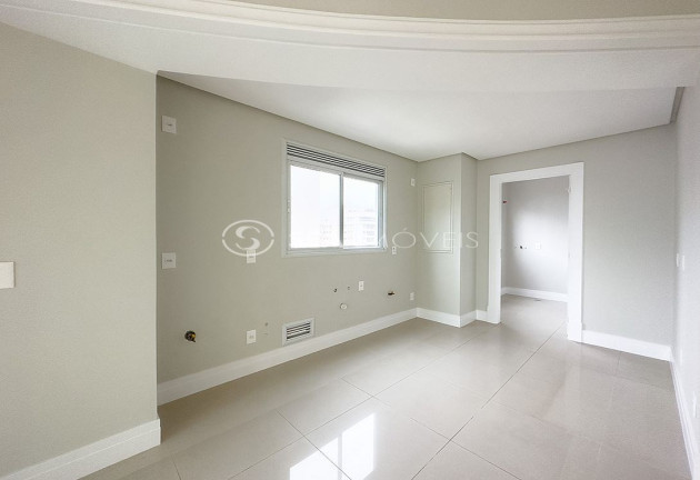 Imagem Apartamento com 3 Quartos à Venda, 142 m² em Centro - Balneário Camboriú Imagem Apartamento com 3 Quartos à Venda, 142 m² em Centro - Balneário Camboriú