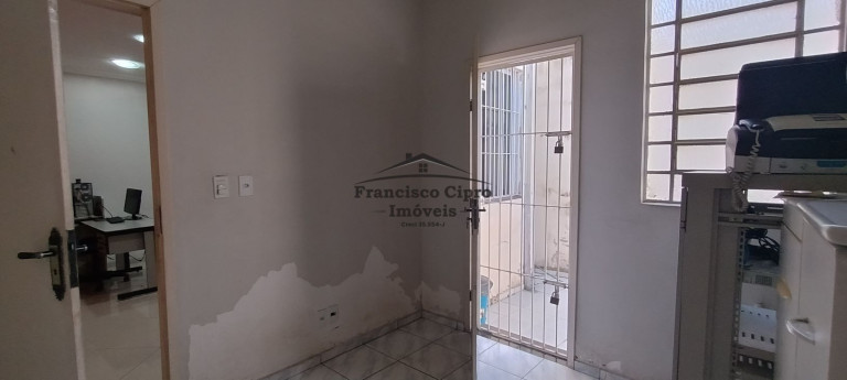Imagem Sobrado com 2 Quartos à Venda, 221 m² em Centro - Guaratinguetá Imagem Sobrado com 2 Quartos à Venda, 221 m² em Centro - Guaratinguetá