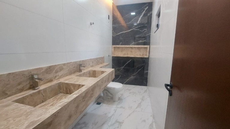 Imagem Casa com 3 Quartos à Venda, 170 m² em Setor Faiçalville - Goiânia Imagem Casa com 3 Quartos à Venda, 170 m² em Setor Faiçalville - Goiânia