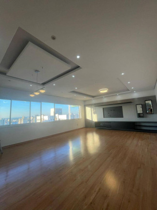 Imagem Apartamento à Venda, 132 m² em Passo Da Areia - Porto Alegre Imagem Apartamento à Venda, 132 m² em Passo Da Areia - Porto Alegre