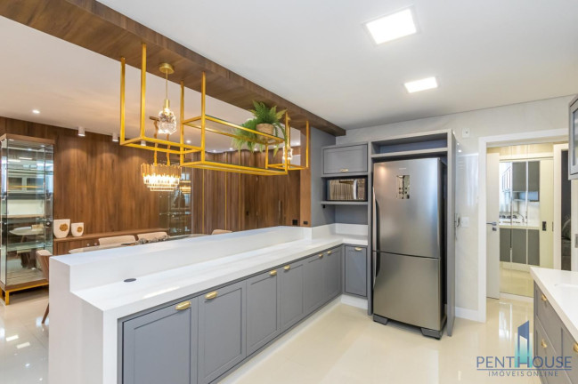 Imagem Apartamento com 3 Quartos à Venda, 130 m² em Centro - Balneário Camboriú
