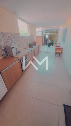 Imagem Sobrado com 3 Quartos à Venda, 322 m² em Jardim Aida - Guarulhos Imagem Sobrado com 3 Quartos à Venda, 322 m² em Jardim Aida - Guarulhos