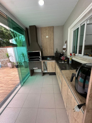 Imagem Casa com 3 Quartos à Venda, 194 m² em Parque Califórnia - Jacareí Imagem Casa com 3 Quartos à Venda, 194 m² em Parque Califórnia - Jacareí