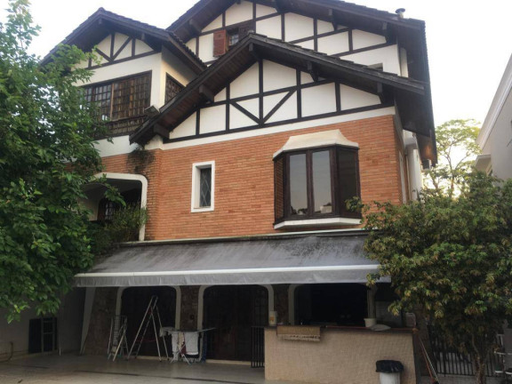Casa com 3 Quartos para Alugar, 360 m² em Alphaville - Santana De Parnaíba