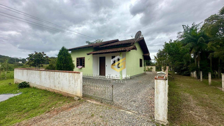 Imagem Casa com 2 Quartos à Venda, 90 m² em Centro - Canelinha Imagem Casa com 2 Quartos à Venda, 90 m² em Centro - Canelinha