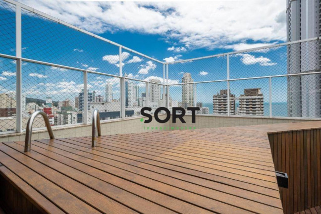 Imagem Cobertura com 3 Quartos à Venda, 253 m² em Centro - Balneário Camboriú