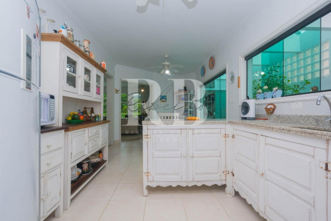 Imagem Imóvel com 4 Quartos à Venda, em Riviera - Bertioga Imagem Imóvel com 4 Quartos à Venda, em Riviera - Bertioga