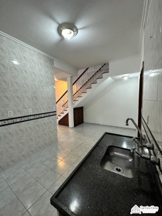 Imagem Sobrado com 4 Quartos para Alugar, 127 m² em Centro - Ubatuba