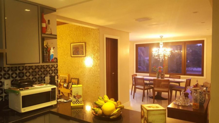 Imagem Casa com 4 Quartos à Venda, 700 m² em Burraquinho - Lauro De Freitas Imagem Casa com 4 Quartos à Venda, 700 m² em Burraquinho - Lauro De Freitas