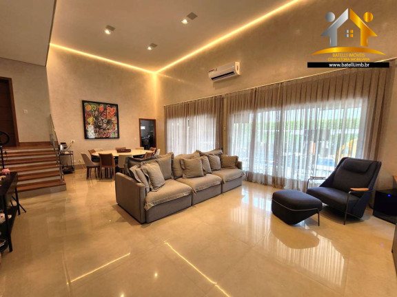Imagem Casa de Condomínio com 3 Quartos à Venda, 3.030 m² em Granja Viana - Carapicuíba Imagem Casa de Condomínio com 3 Quartos à Venda, 3.030 m² em Granja Viana - Carapicuíba