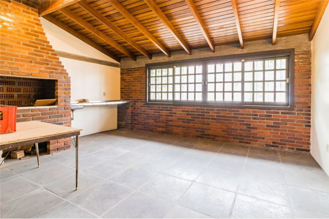 Imagem Casa com 4 Quartos à Venda, 313 m² em Cavalhada - Porto Alegre Imagem Casa com 4 Quartos à Venda, 313 m² em Cavalhada - Porto Alegre