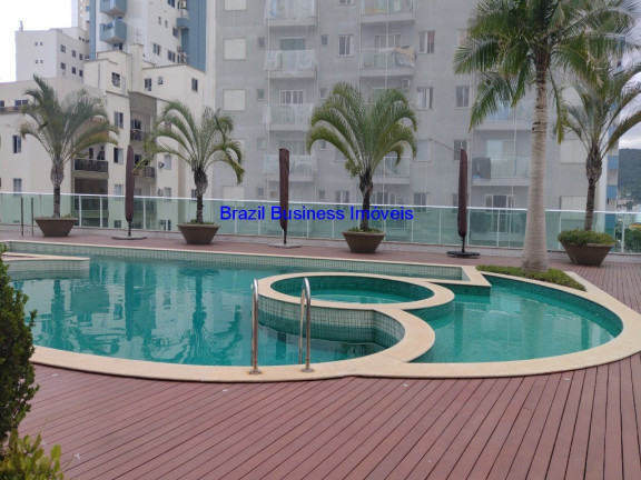 Imagem Imóvel com 3 Quartos à Venda, 162 m² em Centro - Balneário Camboriú Imagem Imóvel com 3 Quartos à Venda, 162 m² em Centro - Balneário Camboriú