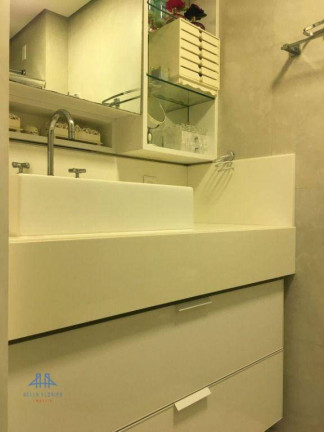 Imagem Apartamento com 2 Quartos à Venda, 81 m² em Centro - Florianópolis Imagem Apartamento com 2 Quartos à Venda, 81 m² em Centro - Florianópolis