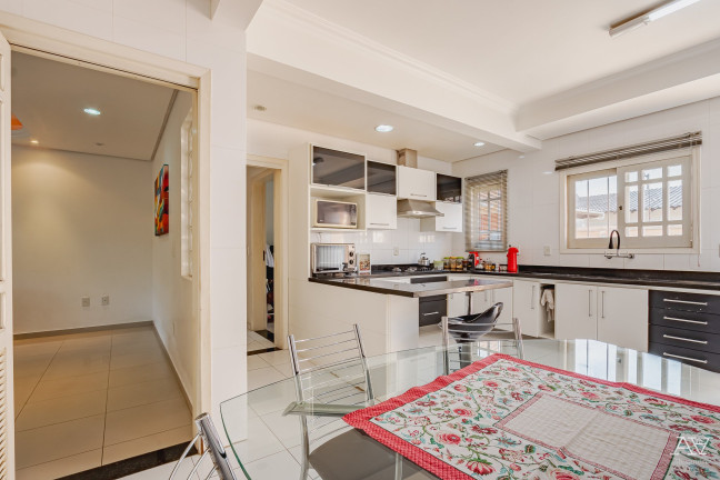 Imagem Casa com 4 Quartos à Venda, 194 m² em Moinhos De Vento - Canoas Imagem Casa com 4 Quartos à Venda, 194 m² em Moinhos De Vento - Canoas
