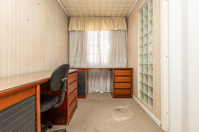 Imagem Casa com 3 Quartos à Venda, 225 m² em Seminário - Curitiba Imagem Casa com 3 Quartos à Venda, 225 m² em Seminário - Curitiba