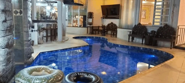Imagem Sobrado com 6 Quartos à Venda, 503 m² em Condomínio Residencial Jardins Viena - Aparecida De Goiânia Imagem Sobrado com 6 Quartos à Venda, 503 m² em Condomínio Residencial Jardins Viena - Aparecida De Goiânia