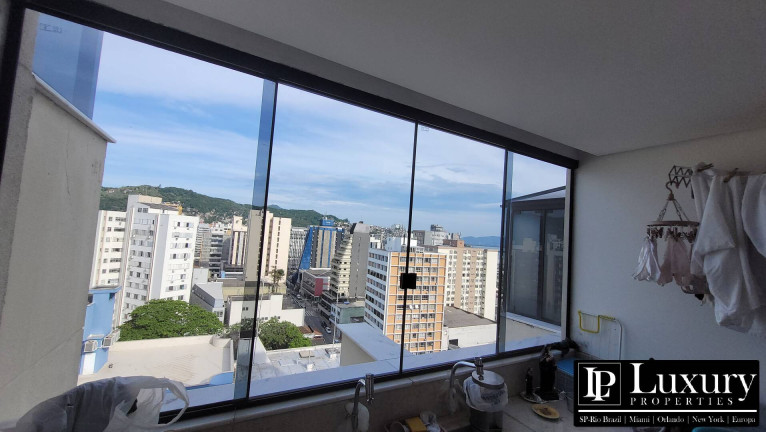 Imagem Cobertura à Venda, em Centro - Florianópolis Imagem Cobertura à Venda, em Centro - Florianópolis