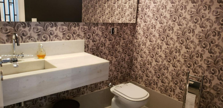 Imagem Casa à Venda, em São Paulo 2 - Cotia Imagem Casa à Venda, em São Paulo 2 - Cotia