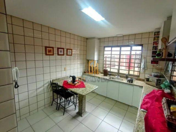 Imagem Sobrado com 4 Quartos à Venda, 218 m² em Vila Lucy - Goiânia Imagem Sobrado com 4 Quartos à Venda, 218 m² em Vila Lucy - Goiânia