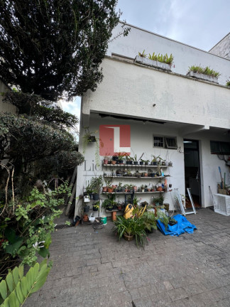 Imagem Casa com 4 Quartos à Venda, 200 m² em Jardim Paulista - São Paulo Imagem Casa com 4 Quartos à Venda, 200 m² em Jardim Paulista - São Paulo