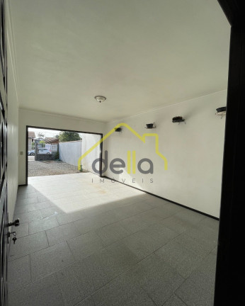 Imagem Casa com 3 Quartos à Venda, 230 m² em Bucarein - Joinville