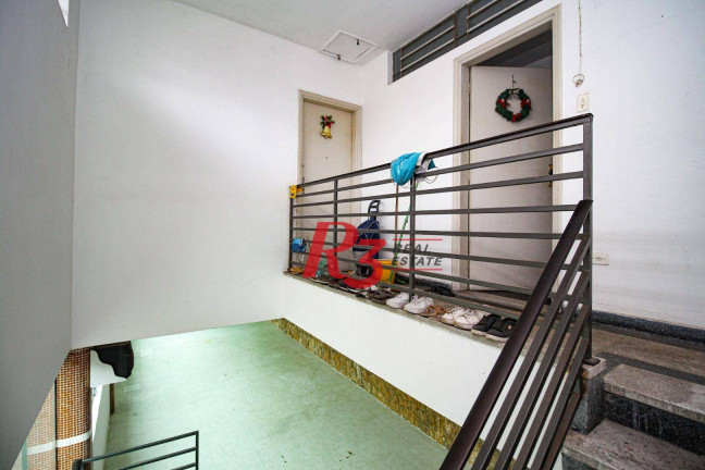 Imagem Sobrado com 3 Quartos à Venda, 350 m² em Encruzilhada - Santos Imagem Sobrado com 3 Quartos à Venda, 350 m² em Encruzilhada - Santos