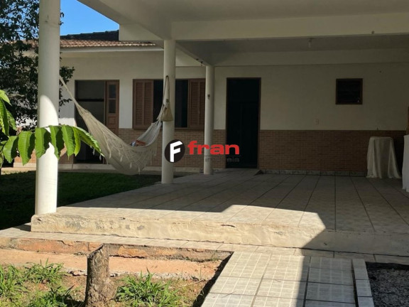 Imagem Casa com 4 Quartos à Venda, 150 m² em Córrego Grande - Florianópolis